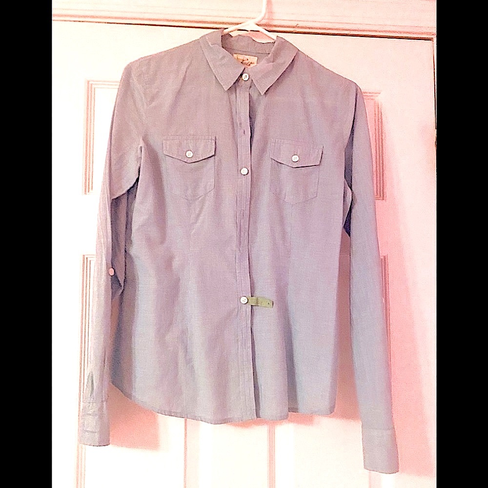 Levi’s Shirt *NWOT*